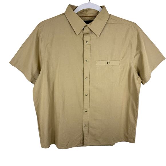 Dakota NWOT Tan Khaki 100% Cotton Short Sleeve Collared Button Up Shirt Size XL - Picture 1 of 7